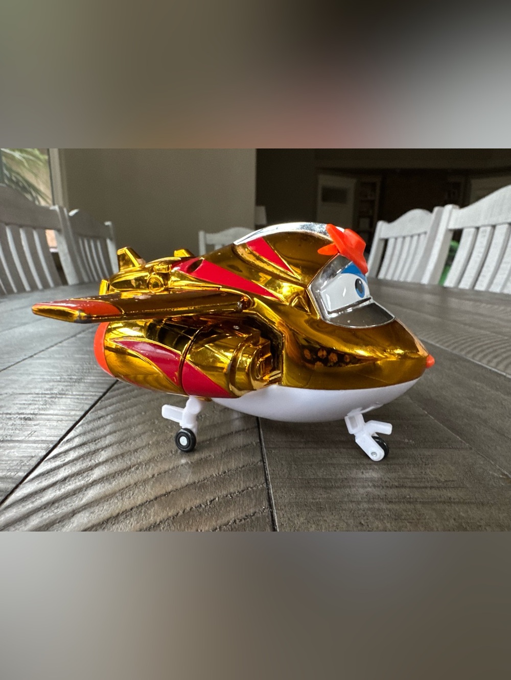 Super Wings 5" Transforming Golden Boy - Airplane Toys Vehicle Action Figure - Picture 10 of 14